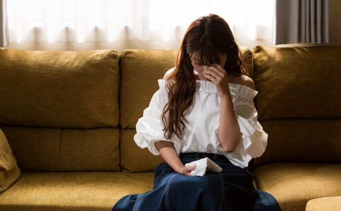 「彼氏に浮気された…」辛い気持ちとの向き合い方と対処法